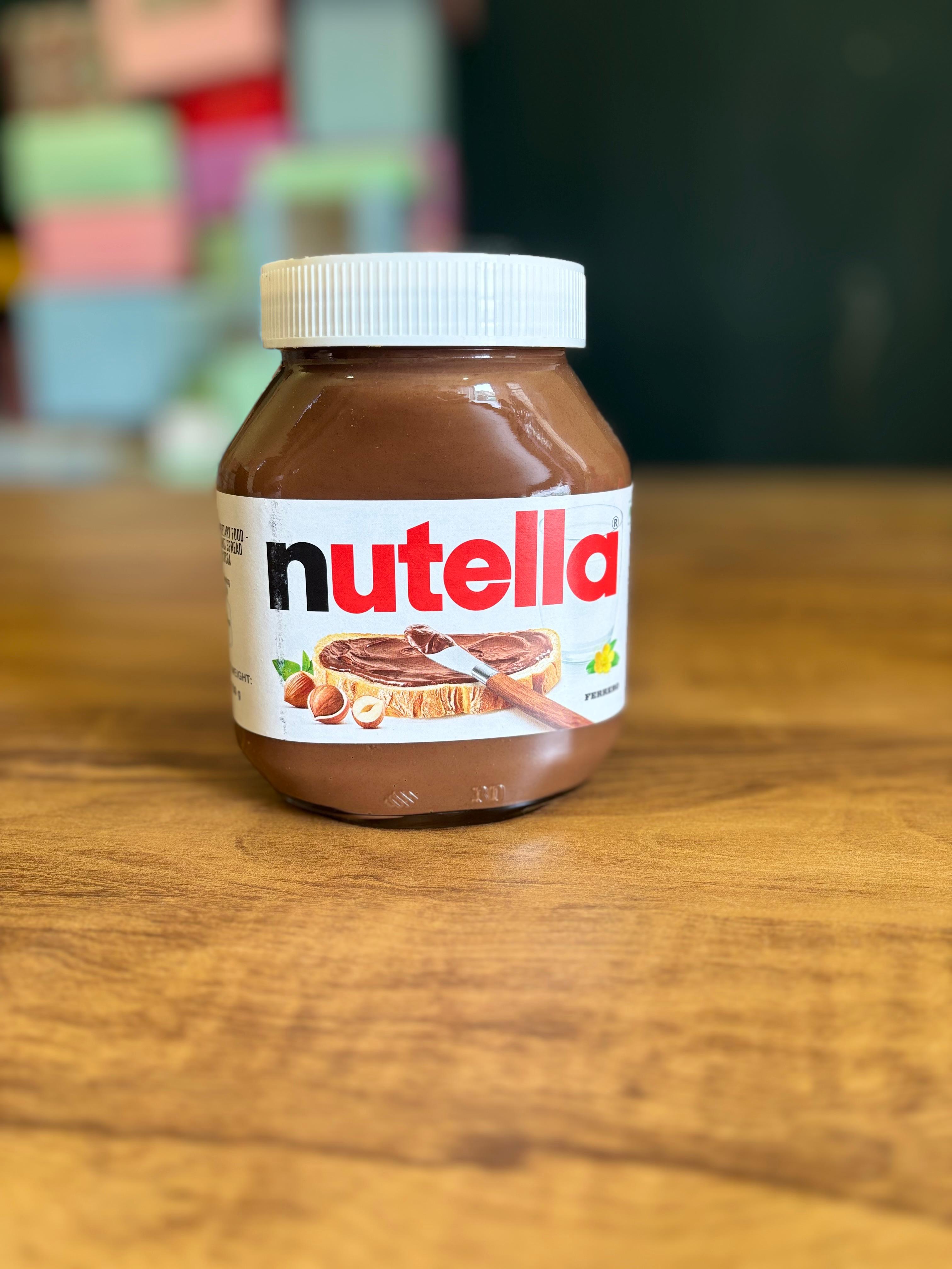 Nutella Hazelnut Spread – 750g Bottle