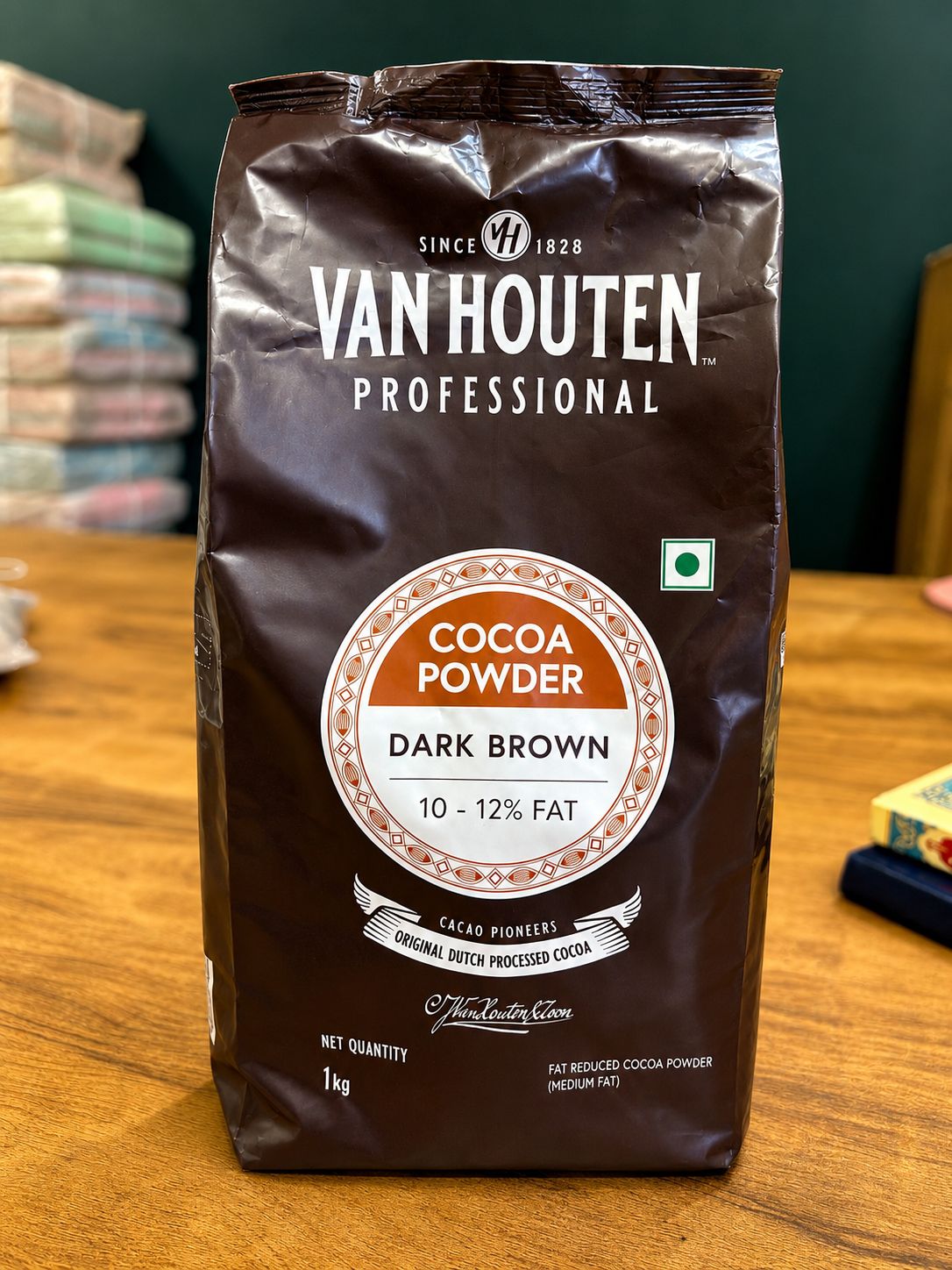 Vanhouten Dark Brown Cocoa Powder 1kg | Dutch Processed Cocoa 10-12% Fat